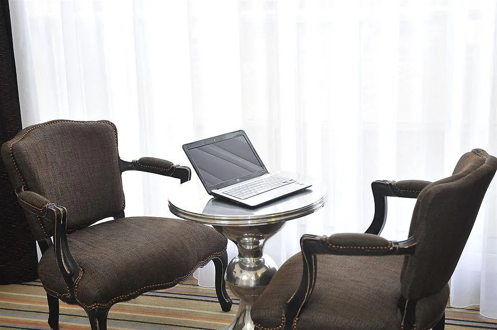 Mercure Paris Bastille Saint Antoine 4*,